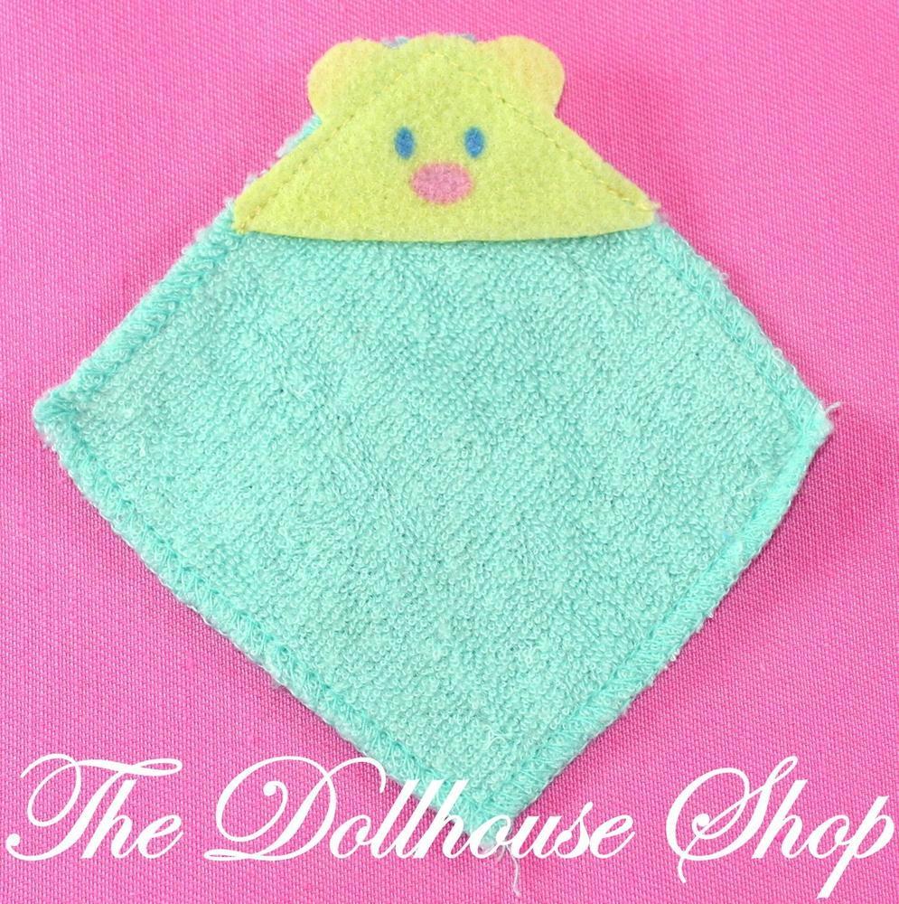 Fisher Price Loving Family Dollhouse Bathroom Baby Doll Hooded Bath Towel-Toys & Hobbies:Preschool Toys & Pretend Play:Fisher-Price:1963-Now:Dollhouses-Fisher-Price-Bathroom,Dollhouse,Fisher Price,Green,Loving Family,Nursery Room,Used-Fisher Price Loving Family Dollhouse green hooded baby doll towel, perfect for playtime fun! Find it now at The Dollhouse Shop, your dollhouse expert!-The Dollhouse Shop