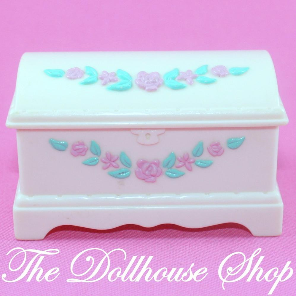 Fisher Price Loving Family Dollhouse Kids Bedroom Blanket Box hope Chest-Toys & Hobbies:Preschool Toys & Pretend Play:Fisher-Price:1963-Now:Dollhouses-Fisher-Price-Bedroom,Dollhouse,Fisher Price,Kids Bedroom,Living Room,Loving Family,Parents Bedroom,Used-The Dollhouse Shop