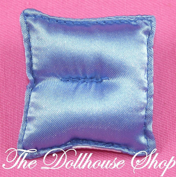 Fisher Price Loving Family Dollhouse Living Room Blue Satin Cushion Pillow-Toys & Hobbies:Preschool Toys & Pretend Play:Fisher-Price:1963-Now:Dollhouses-Fisher-Price-Bedroom,Blue,Dollhouse,Fisher Price,Kids Bedroom,Living Room,Loving Family,Parents Bedroom,Pillows,Sweet Sounds,Twin Time,Used-Fisher Price Loving Family Dollhouse Blue Satin doll's sofa cushion originally sold in the parents bedroom set. Throw Pillow, Living Room, Perfect for Fisher Price Loving family Dream Dollhouse or Playskool Dollhouse. E