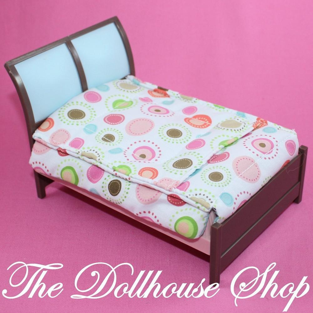 Fisher Price Loving Family Dollhouse Parents Modern Brown Queen Bed-Toys & Hobbies:Preschool Toys & Pretend Play:Fisher-Price:1963-Now:Dollhouses-Fisher-Price-Bedroom,Brown,Dollhouse,Fisher Price,Grand Mansion,Loving Family,Parents Bedroom,Twin Time,Used-The Dollhouse Shop