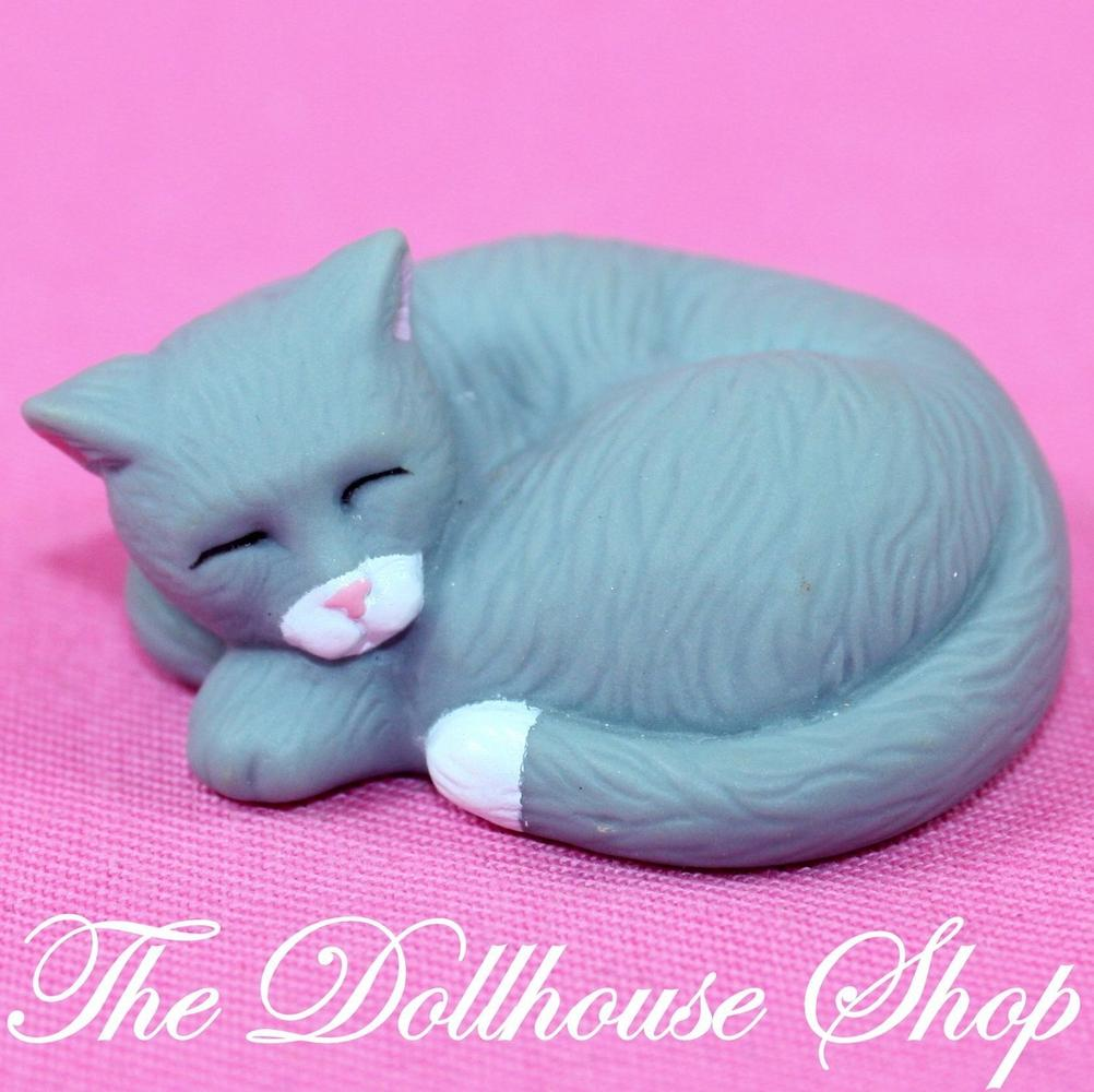 Fisher Price Loving Family Dollhouse Sleeping Gray Pet Kitten Cat Kitty Animal-Toys & Hobbies:Preschool Toys & Pretend Play:Fisher-Price:1963-Now:Dollhouses-Fisher-Price-Animals & Pets,Backyard Fun,Dollhouse,Fisher Price,Gray,Loving Family,Used-The Dollhouse Shop