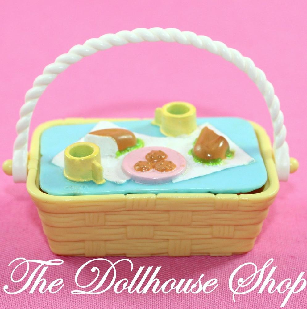 Fisher Price Loving Family Dollhouse Yellow Picnic Basket Set Doll Food Kitchen-Toys & Hobbies:Preschool Toys & Pretend Play:Fisher-Price:1963-Now:Dollhouses-Fisher-Price-Backyard Fun,Dollhouse,Fisher Price,Food Accessories,Hideaway Hollow,Kitchen,Loving Family,Used-The Dollhouse Shop