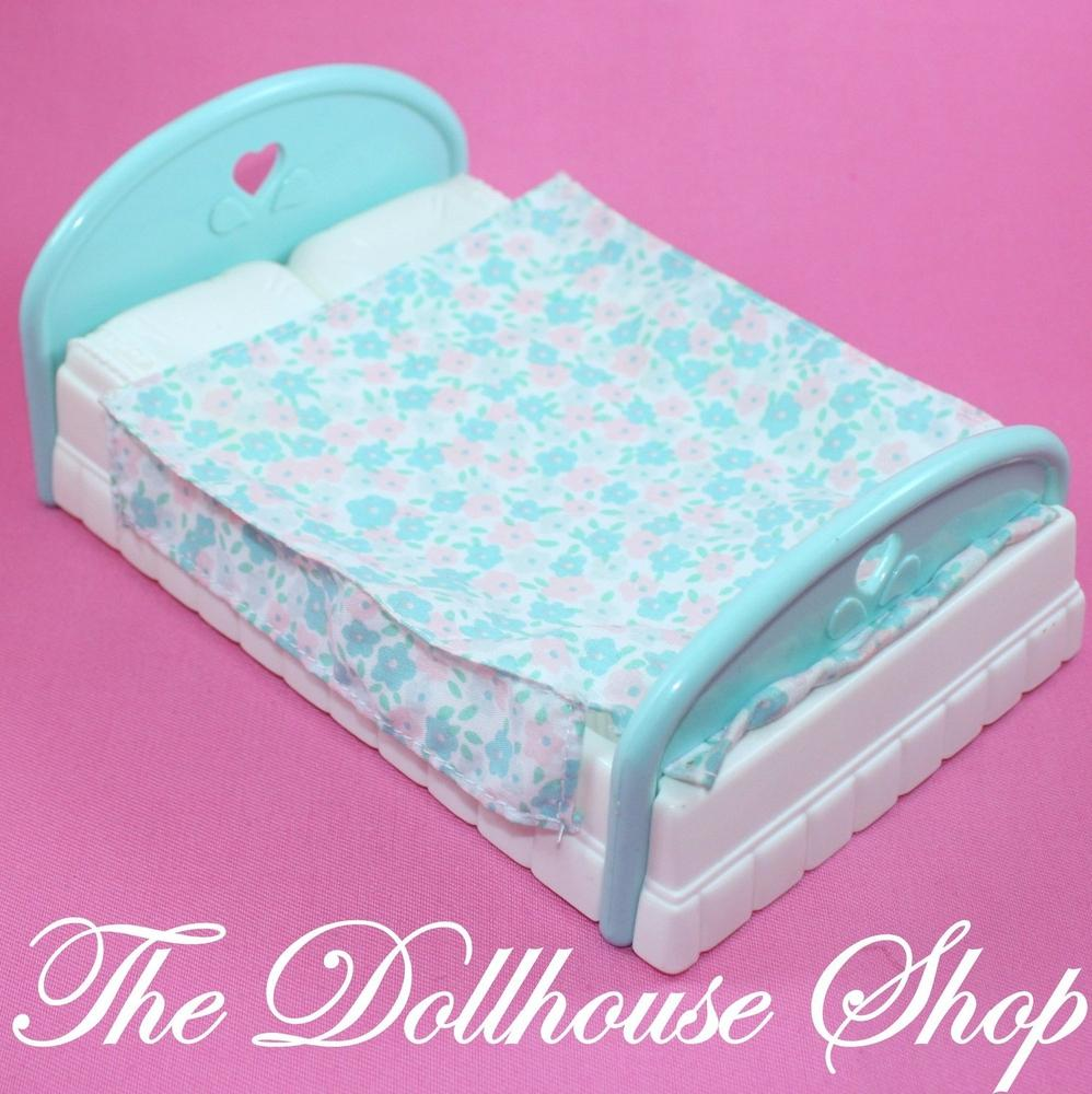 Fisher Price Loving Family Dream Dollhouse Blue White Floral Parents Double Bed-Toys & Hobbies:Preschool Toys & Pretend Play:Fisher-Price:1963-Now:Dollhouses-Fisher-Price-Bedroom,Blue,Dollhouse,Dream Dollhouse,Fisher Price,Loving Family,Parents Bedroom,Used,White-The Dollhouse Shop