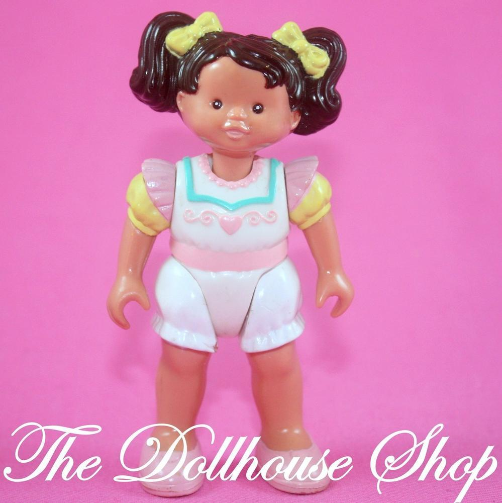 Fisher Price Loving Family Dream Dollhouse Hispanic Birthday Girl Doll Figure-Toys & Hobbies:Preschool Toys & Pretend Play:Fisher-Price:1963-Now:Dollhouses-Fisher Price-Birthday Party Set,Brown Hair,Dollhouse,Dolls,Dream Dollhouse,Fisher Price,Girl Dolls,Hispanic,Loving Family,Used,White-The Dollhouse Shop
