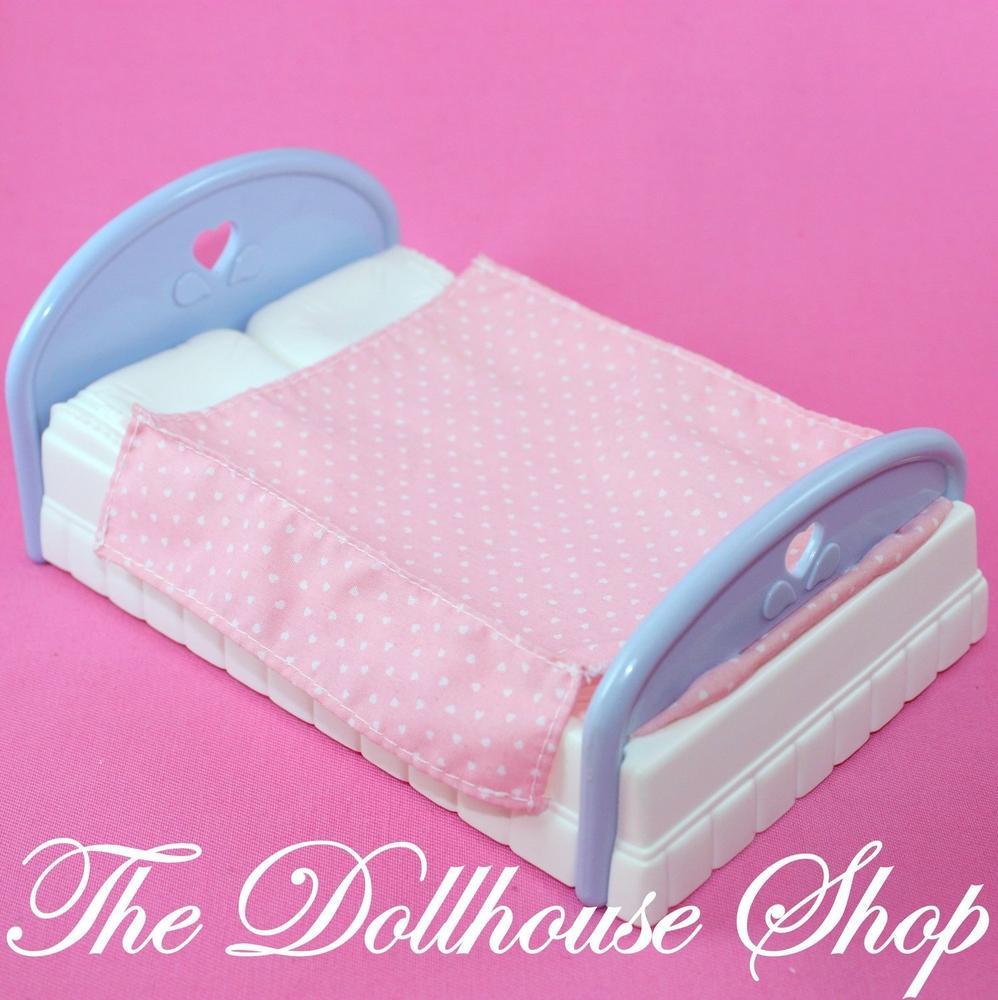 Fisher Price Loving Family Dream Dollhouse Parents Double Bed Doll Bedroom Pink-Toys & Hobbies:Preschool Toys & Pretend Play:Fisher-Price:1963-Now:Dollhouses-Fisher-Price-Bedroom,Dollhouse,Fisher Price,Loving Family,Parents Bedroom,Used-Fisher Price Loving Family Dream Dollhouse Parents Double Bed in pink. Perfect for playtime fun! Find it now at The Dollhouse Shop for hours of joy.-The Dollhouse Shop