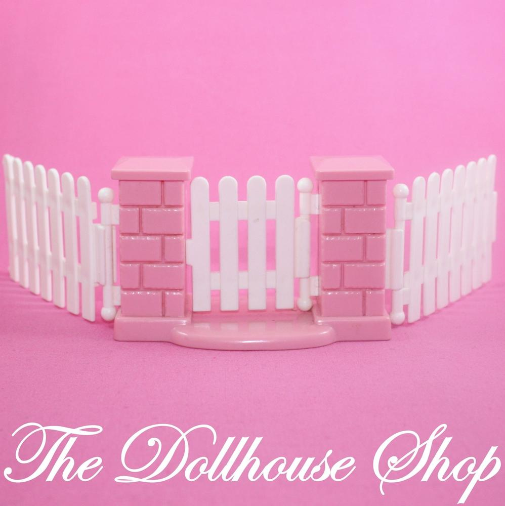 Fisher Price Loving Family Dream Dollhouse Pink Front Fence White Gate-Toys & Hobbies:Preschool Toys & Pretend Play:Fisher-Price:1963-Now:Dollhouses-Fisher-Price-Backyard Fun,Dollhouse,Dream Dollhouse,Fisher Price,Loving Family,Outdoor Furniture,Used-The Dollhouse Shop