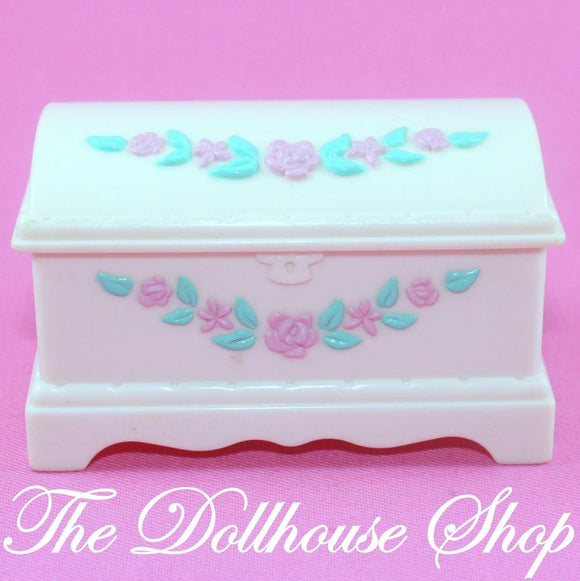 Fisher Price Loving Family Dollhouse Kids Bedroom Cream Blanket Box Chest-Toys & Hobbies:Preschool Toys & Pretend Play:Fisher-Price:1963-Now:Dollhouses-Fisher-Price-Bedroom,Dollhouse,Fisher Price,Kids Bedroom,Living Room,Loving Family,Parents Bedroom,Used-The Dollhouse Shop